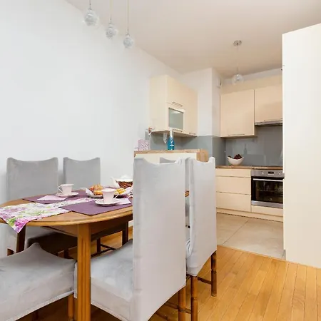 Atrium Ursus By Renters 华沙